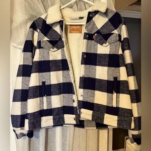 Levi’s women’s size XL lined jacket.